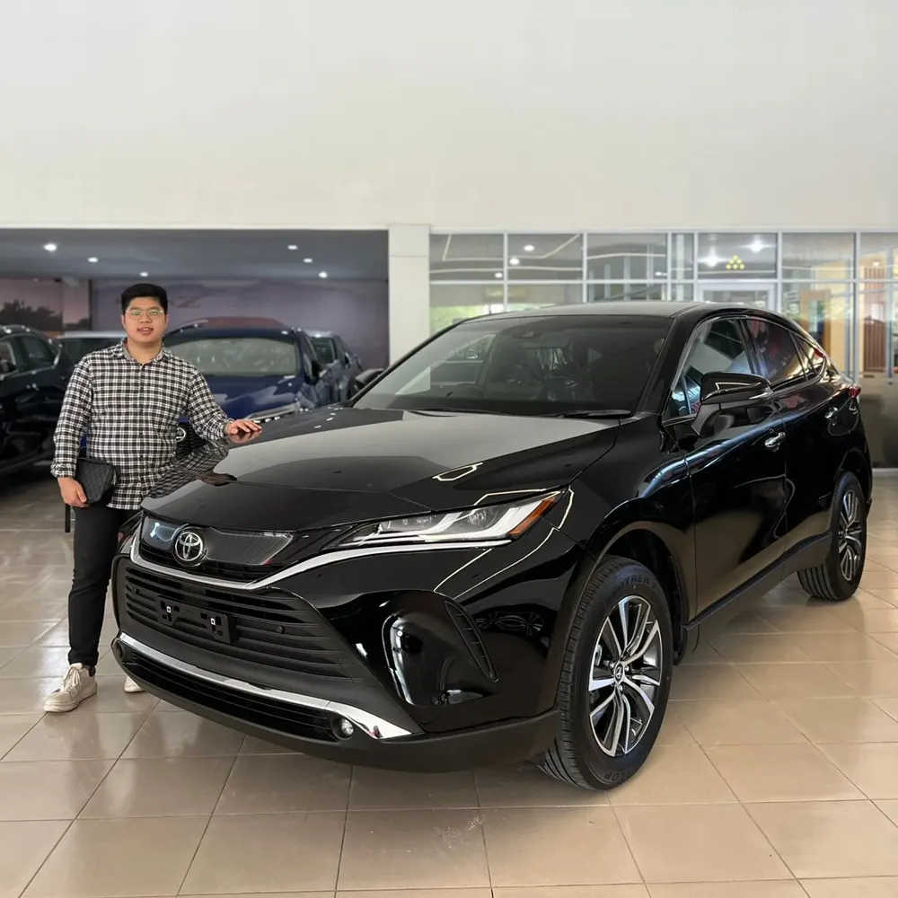 Mr E dengan Toyota Harrier 2023